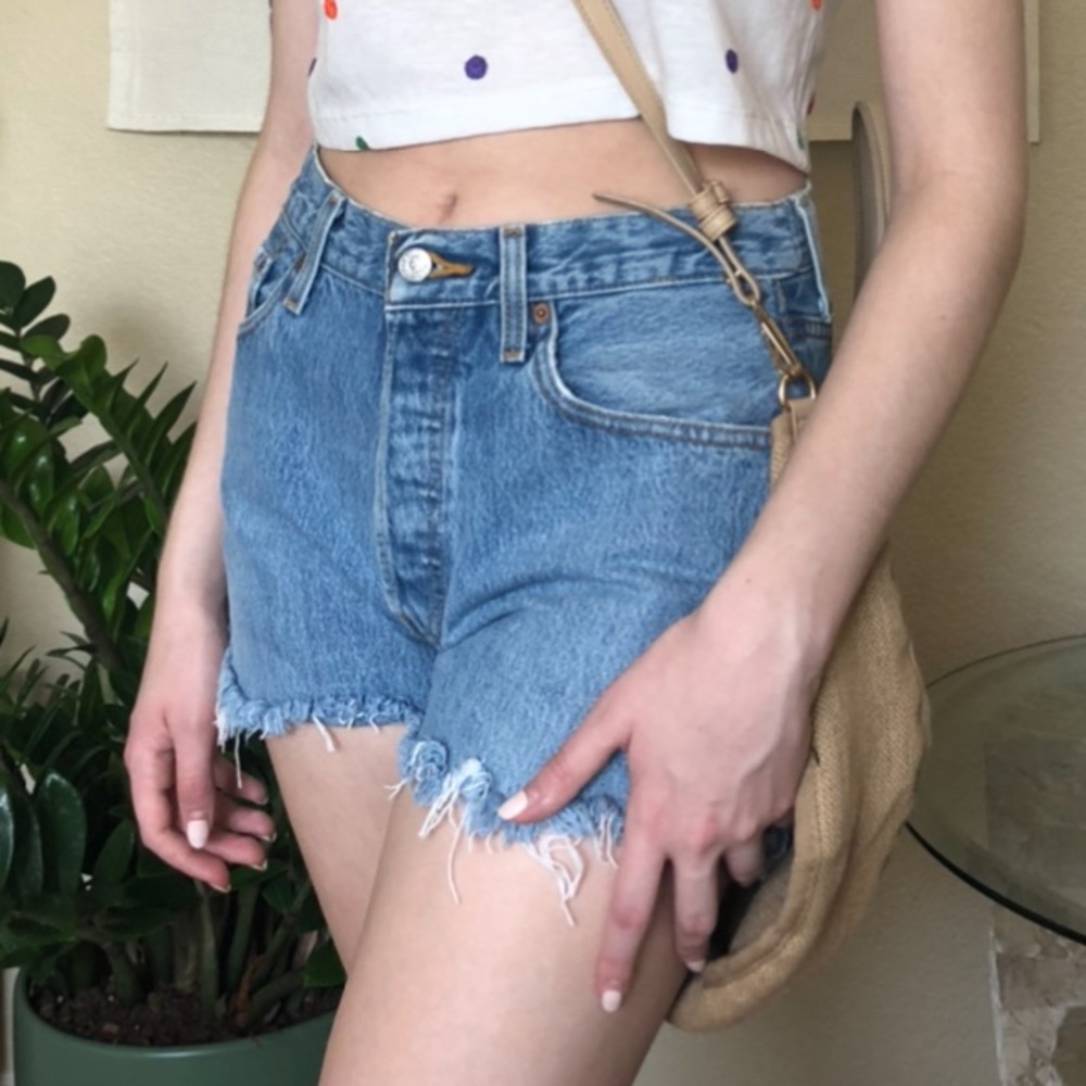 Vintage Levi’s cutoff distressed Jean shorts